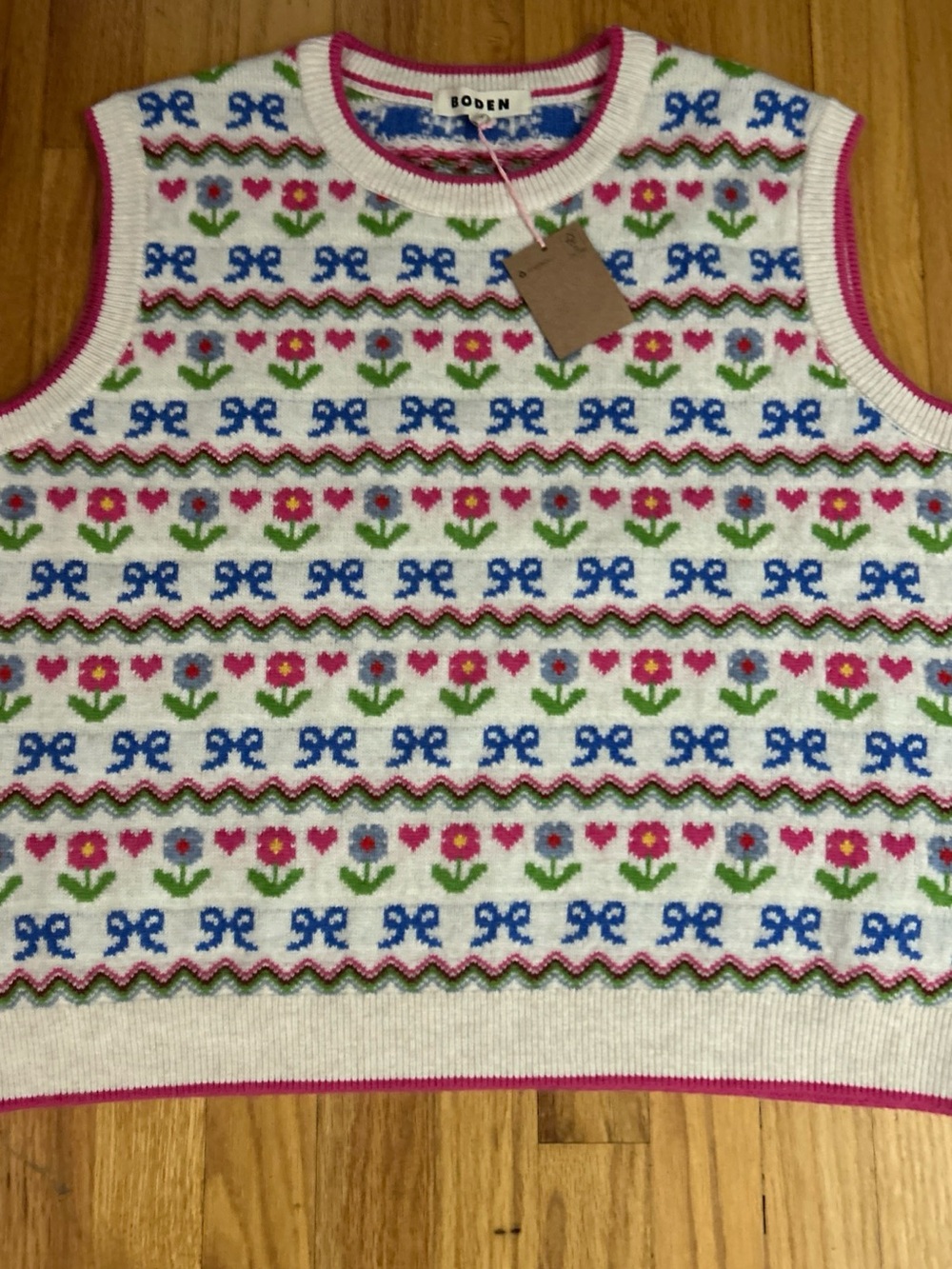 Boden Edie Fair Isle Vest Oatmeal Melange Knit Floral & Bow Pink Trim - Picture 7 of 13